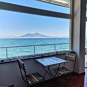 La Casa Sull' Acqua Naples